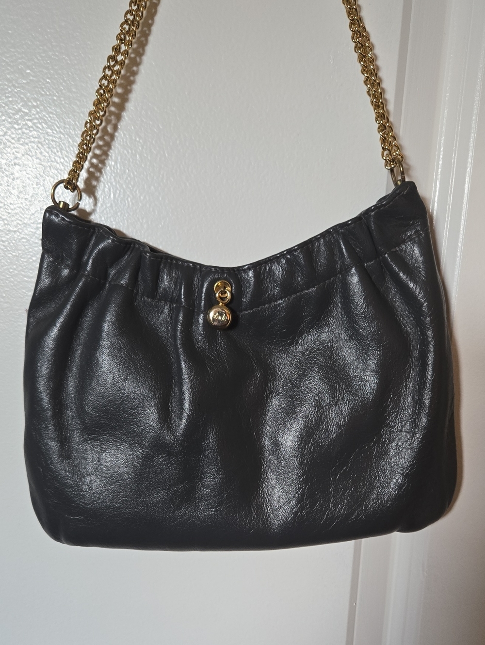 Vintage Ande' Classic Leather Shoulder Bag with Gold Chain